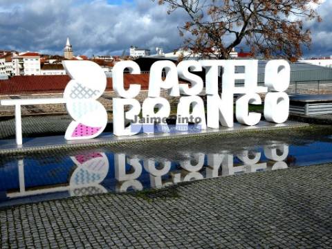 Loja, Escritório, Armazém, Espaço Flexível, 4.100m2. Portugal, Castelo Branco.