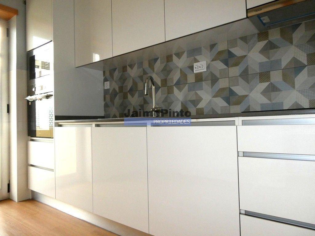 Arrenda-se Apartamento T2  Rio Tinto, Gondomar, Portugal.