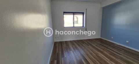 Apartamento T2 Com Garagem em Esposende