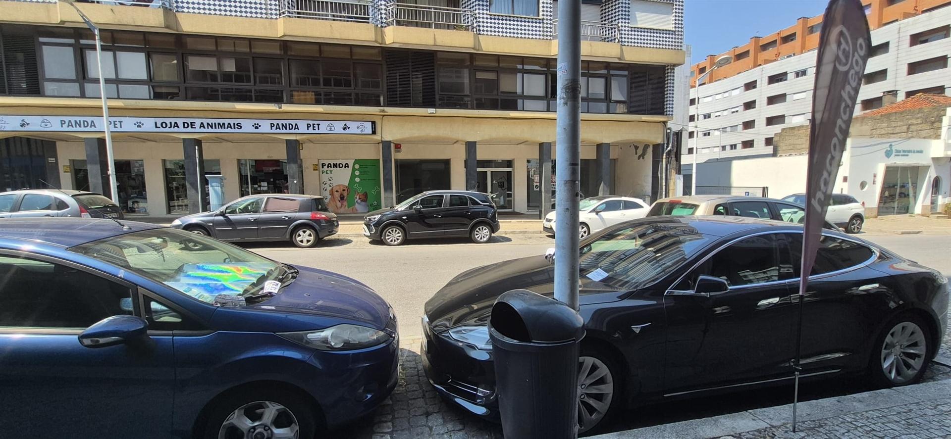 Loja para Arrendamento, Barcelos