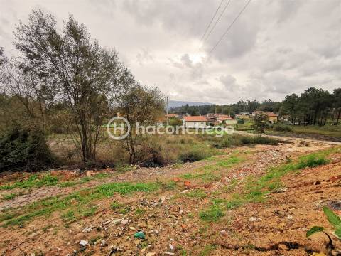 Excelente terreno com 11.000m2 para construção em Cervães Vila Verde