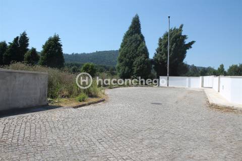 Terreno urbano na Lama Barcelos