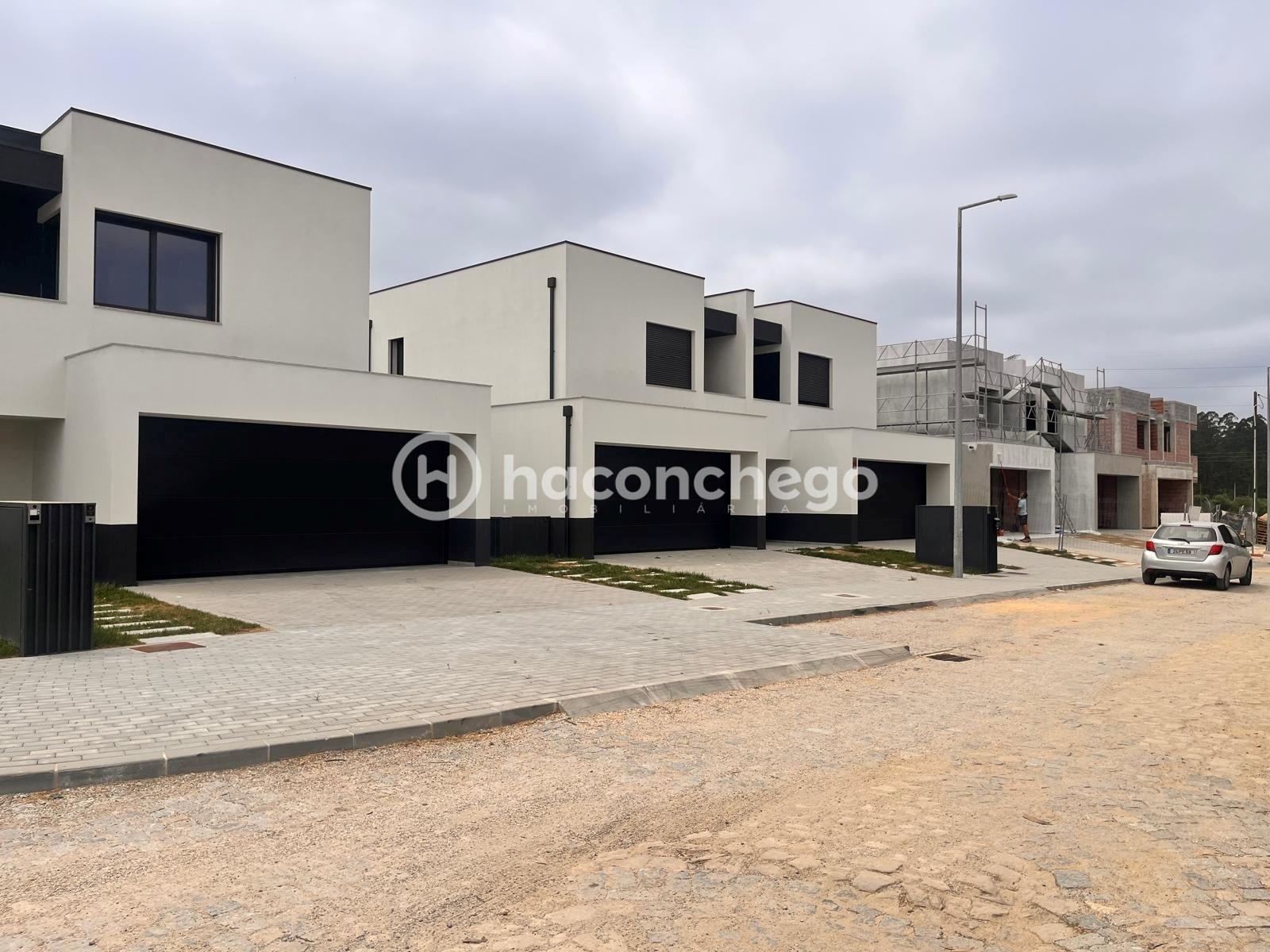 Moradia T3 nova em Perelhal Barcelos