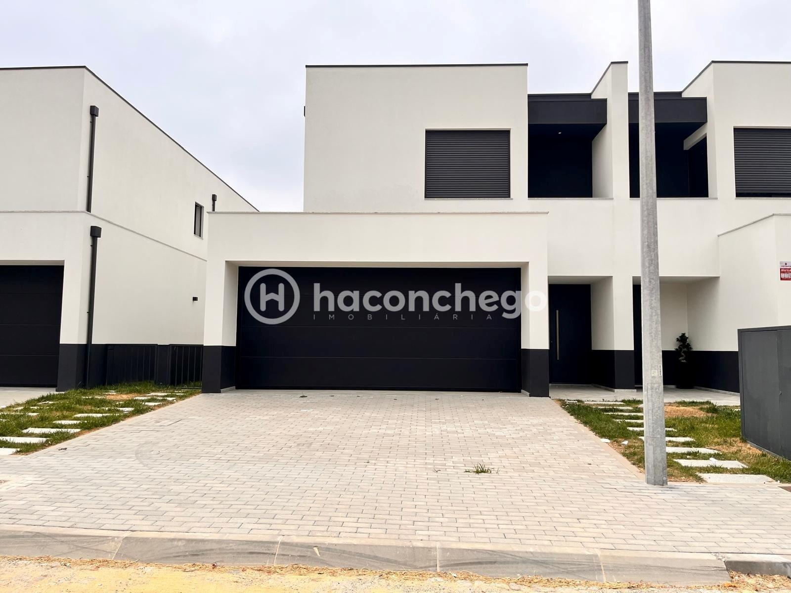 Moradia T3 nova em Perelhal Barcelos