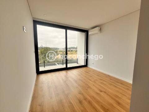 Moradia T3 nova em Perelhal Barcelos