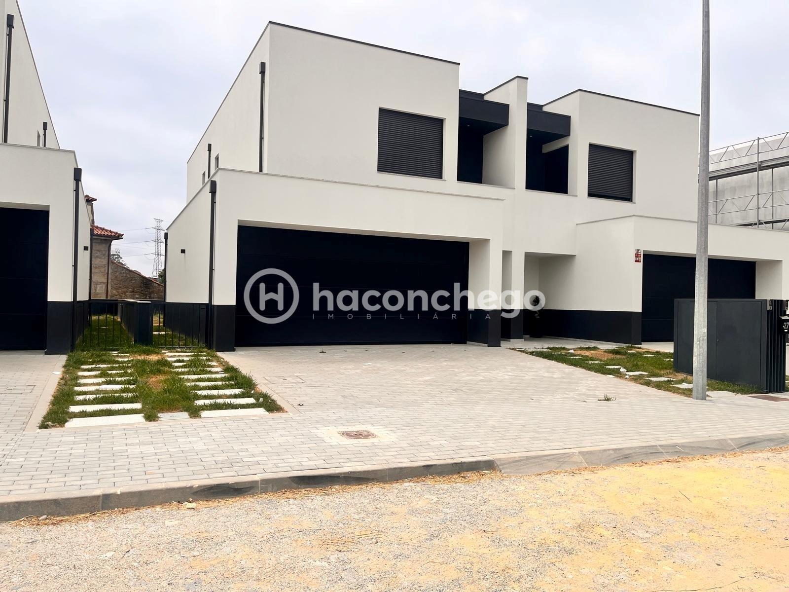 Moradia T3 nova em Perelhal Barcelos