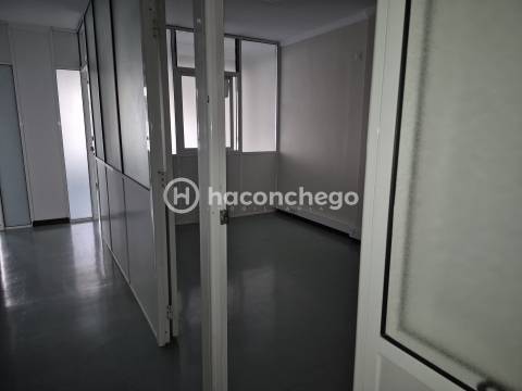 Escritório centro de Barcelos