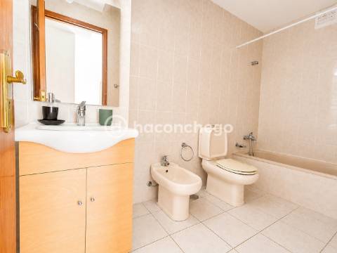Apartamento T3 com garagem São Vitor no centro de Braga perto do Braga Parque