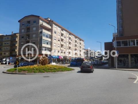 Loja para arrendamento em Barcelos