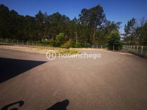 Armazém  Venda em Rio Covo (Santa Eugénia),Barcelos