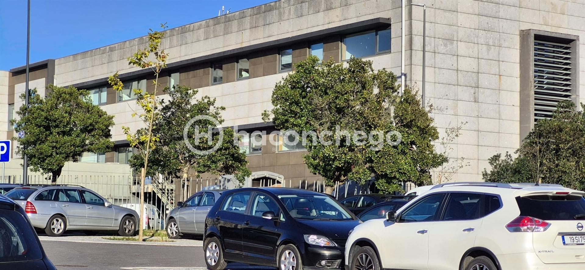 Loja T0 Arrendamento em Barcelos, Vila Boa e Vila Frescainha (São Martinho e São Pedro),Barcelos