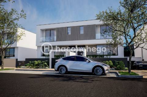 Moradia T3 nova Silva Barcelos