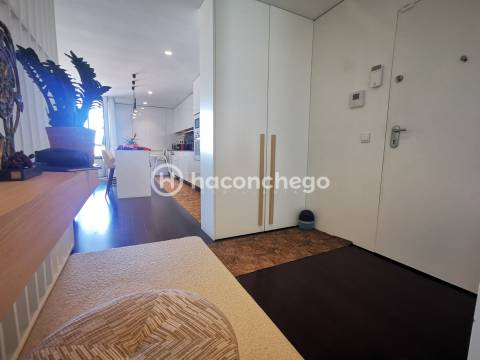 Apartamento T2 como Novo em Condomínio Fechado Fão, Esposende