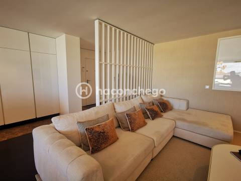 Apartamento T2 como Novo em Condomínio Fechado Fão, Esposende