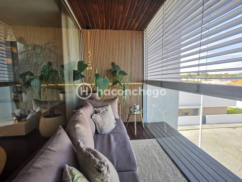 Apartamento T2 como Novo em Condomínio Fechado Fão, Esposende
