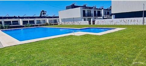 Moradia T4 em Condomínio Fechado com Piscina Marinhas Esposende