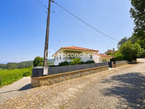 Moradia isolada T3 para arrendamento em Barcelos