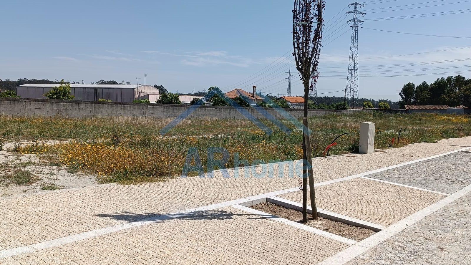 Lote de terreno para construção de moradia em Gião-V.Conde