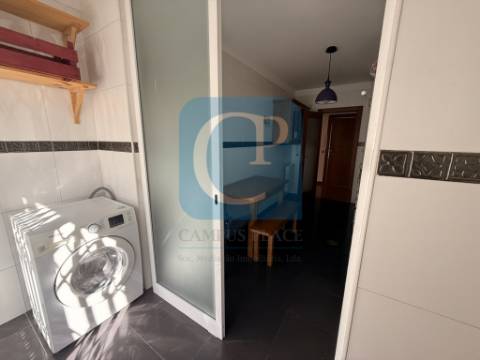Apartamento T2 em condomínio fechado com piscina em Matosinhos