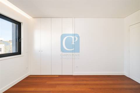 Apartamento T4 penthouse em Matosinhos Sul