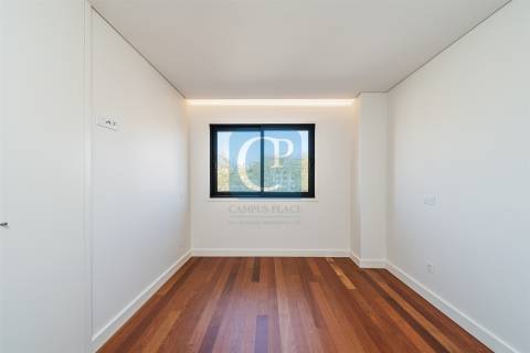 Apartamento T4 penthouse em Matosinhos Sul