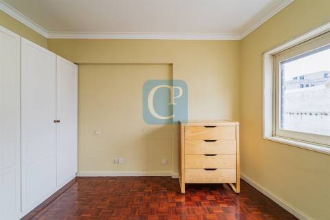 Apartamento T2+1 em Santo Ildefonso, Porto