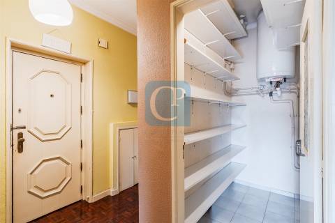 Apartamento T2+1 em Santo Ildefonso, Porto