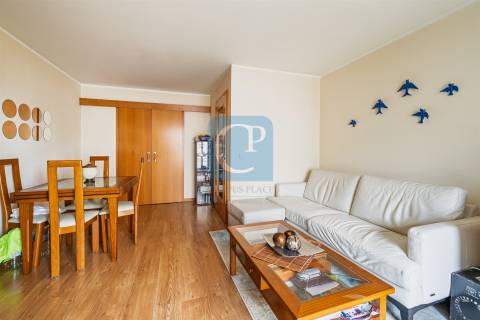 Apartamento T1 equipado, em Lordelo do Ouro