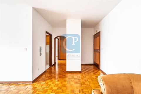 Apartamento T1 na Areosa, Rio Tinto, Gondomar