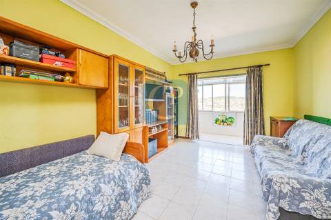 Apartamento T2+1 em Vilar de Andorinho, Vila Nova de Gaia