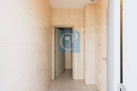 Loja comercial em Matosinhos