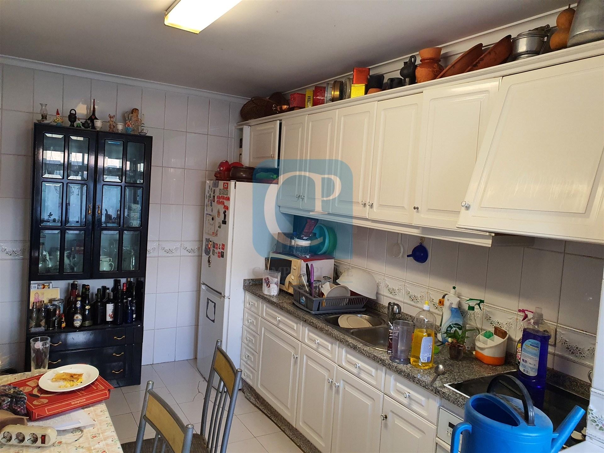 Apartamento T1+1 em Mafamude, Vila Nova de Gaia