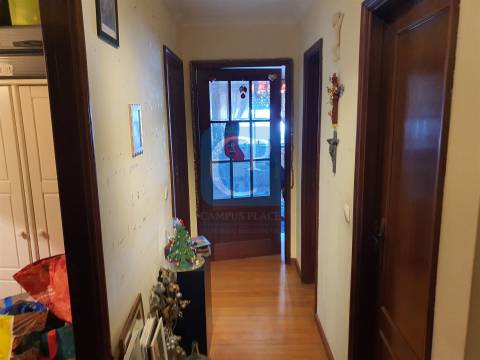 Apartamento T1+1 em Mafamude, Vila Nova de Gaia