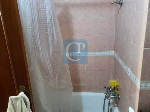 Apartamento T1+1 em Mafamude, Vila Nova de Gaia