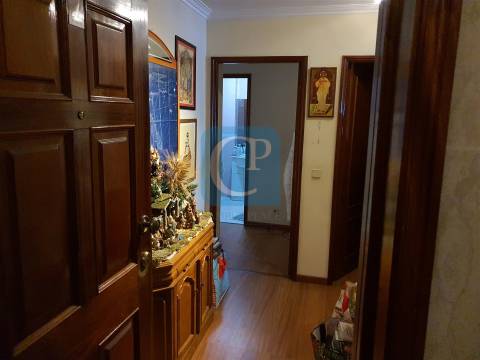 Apartamento T1+1 em Mafamude, Vila Nova de Gaia