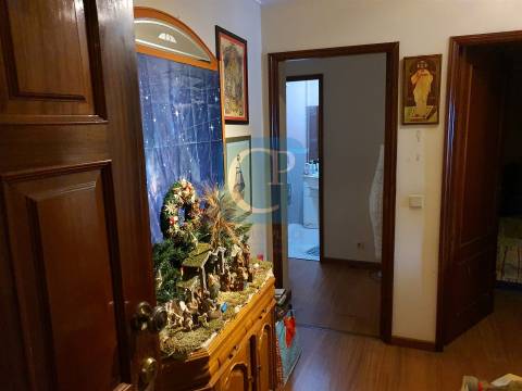 Apartamento T1+1 em Mafamude, Vila Nova de Gaia