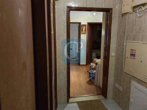 Apartamento T1+1 em Mafamude, Vila Nova de Gaia