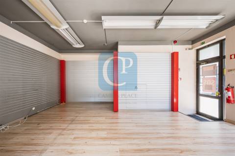Loja comercial no Bonfim, Porto