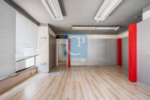 Loja comercial no Bonfim, Porto