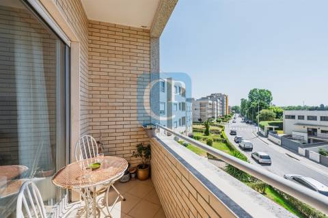 Apartamento T2 mobilado e equipado nos Caulinos, Senhora da Hora