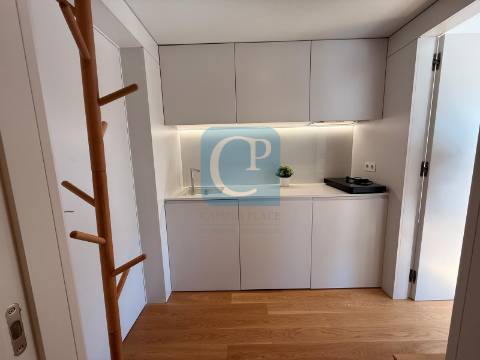 Apartamento T0 novo perto do Jardim de Arca d´Água, Porto