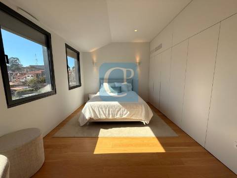 Apartamento T0 novo perto do Jardim de Arca d´Água, Porto