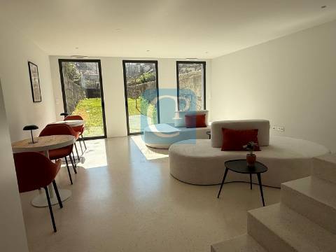 Apartamento T0 novo perto do Jardim de Arca d´Água, Porto