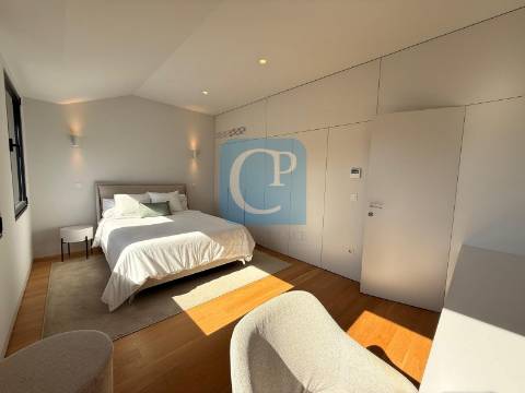 Apartamento T0 novo perto do Jardim de Arca d´Água, Porto