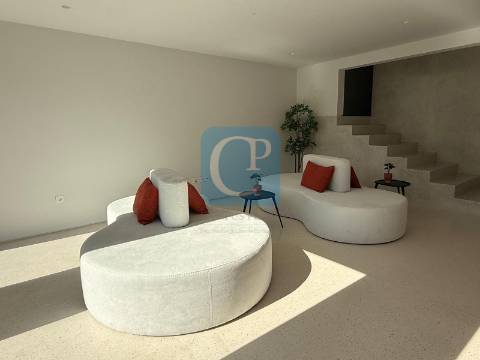 Apartamento T0 novo perto do Jardim de Arca d´Água, Porto