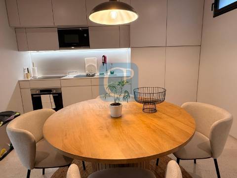 Apartamento T0 novo perto do Jardim de Arca d´Água, Porto