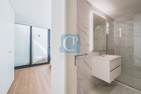 Apartamento T1 junto ao Hospital S. João