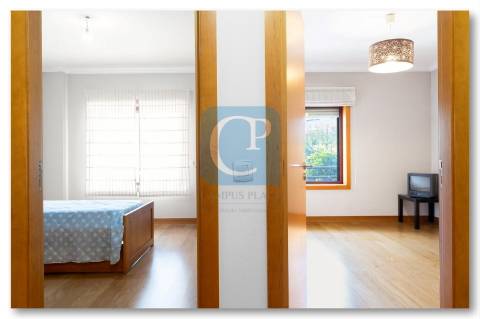 Apartamento T3 com terraço na Maia