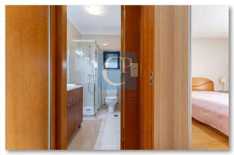 Apartamento T3 com terraço na Maia