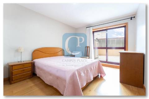 Apartamento T3 com terraço na Maia